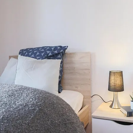 Le Coquet, Bord De L'eau Apartment *